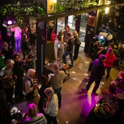 Soirée dansante à L’Annexe, vue depuis la mezzanine